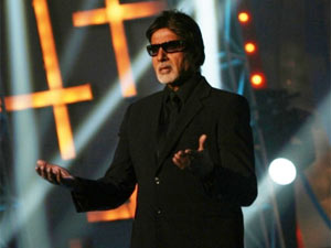 Amitabh Bachchan scolds Priyanka Chopra on twitter